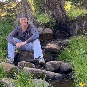 Meet your Posher, Cody